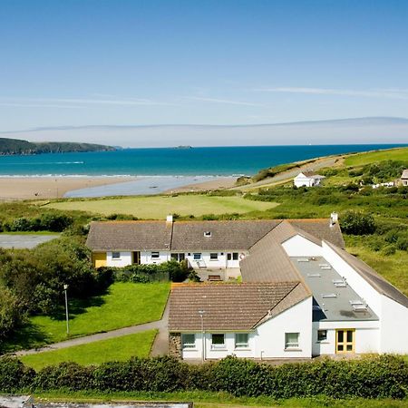 Yha Broad Haven Albergue Exterior foto